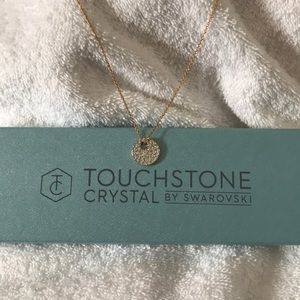 Touchstone By Swarovski Circle Pendent & Chain 18”